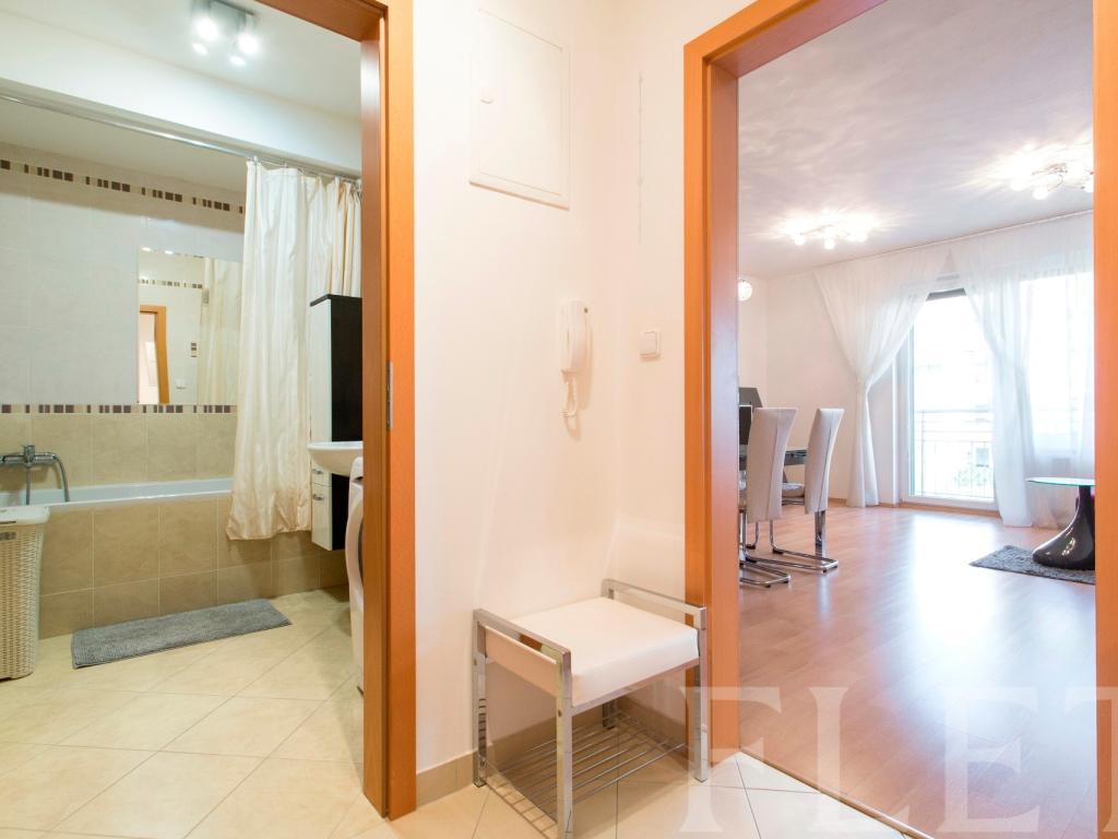 Pronájem bytu 1+kk 39 m2, Praha – náhled fotky 8