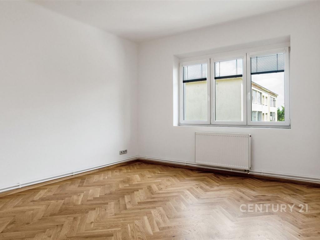 Pronájem bytu 3+1 82 m2