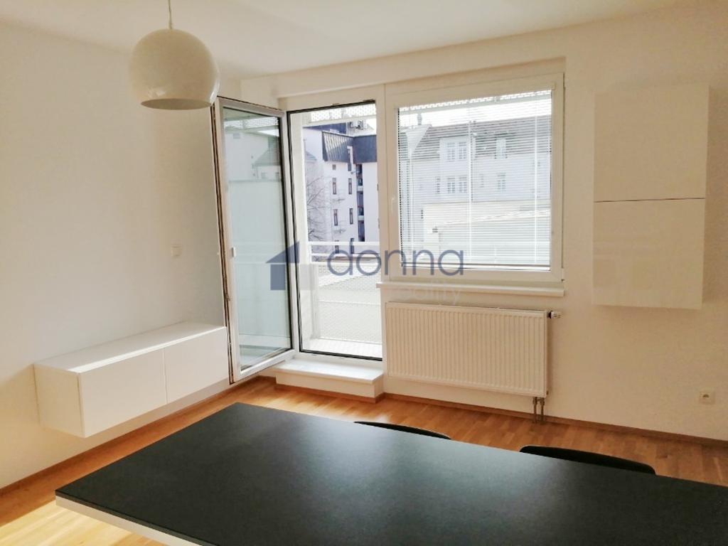 Pronájem bytu 1+kk 28 m2