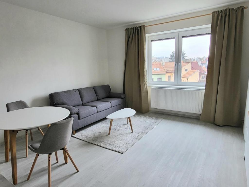 Pronájem bytu 2+kk 39 m2