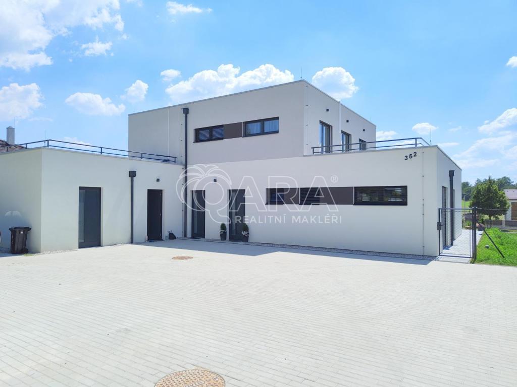 Pronájem bytu 4+kk 106 m2