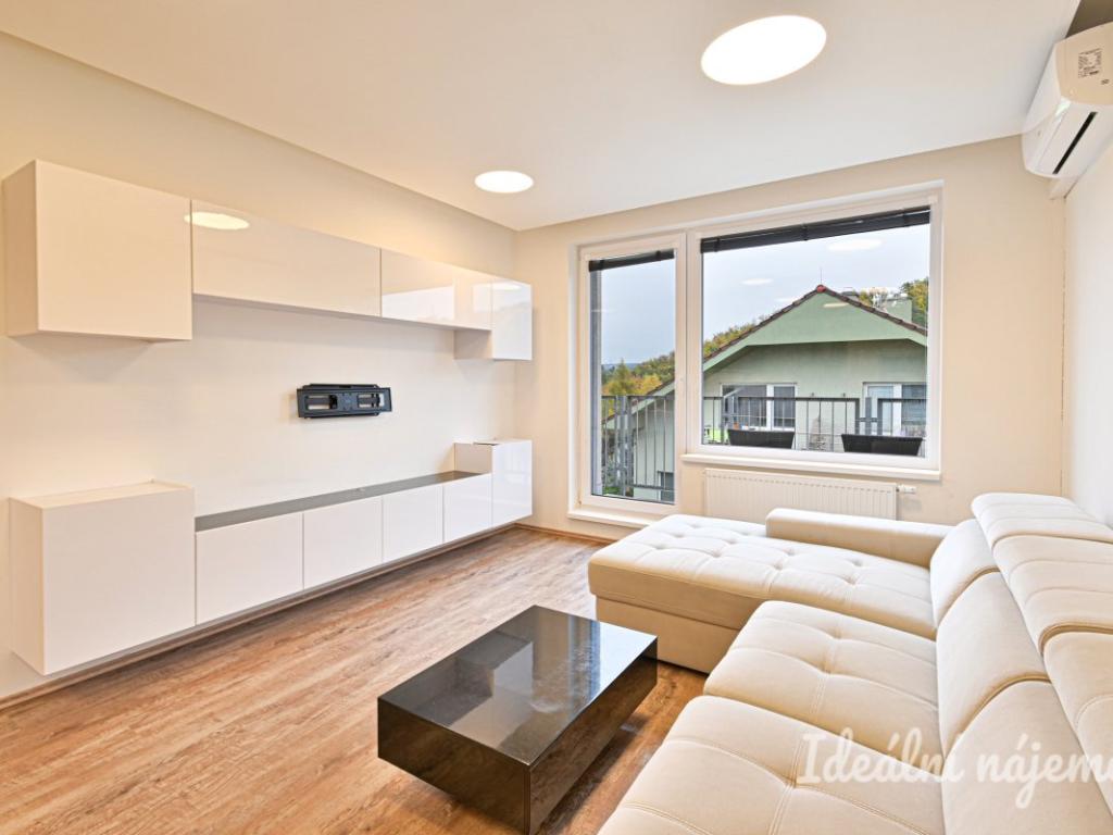 Pronájem bytu 3+kk 72 m2