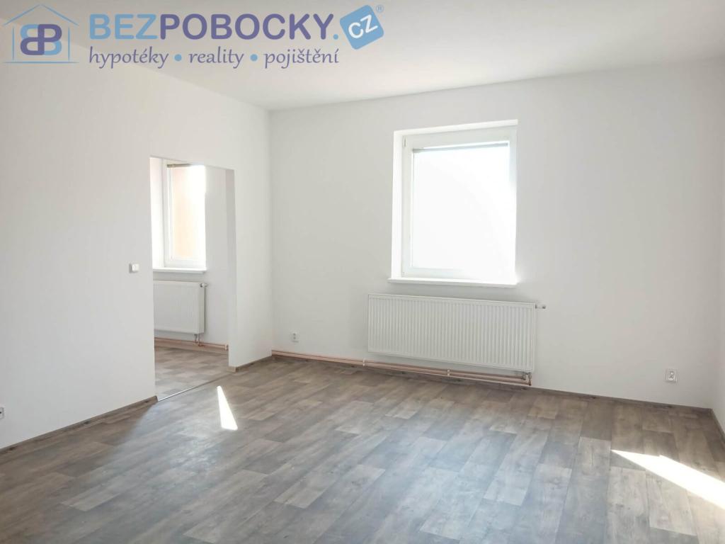 Pronájem bytu 1+1 40 m2