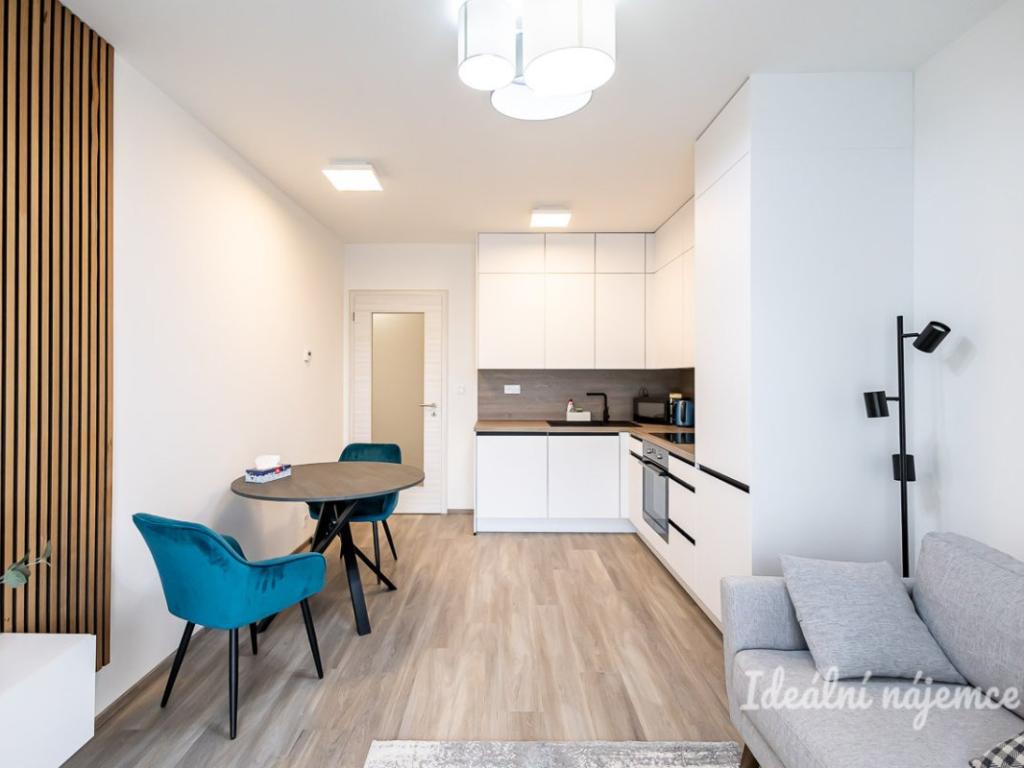 Pronájem bytu 2+kk 50 m2