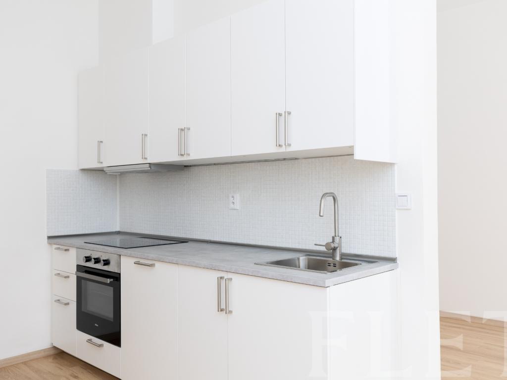 Pronájem bytu 1+kk 33 m2