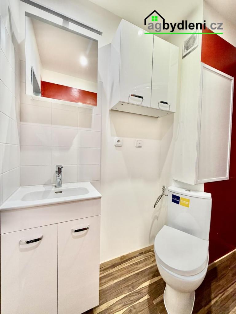 Pronájem bytu 2+kk 36 m2