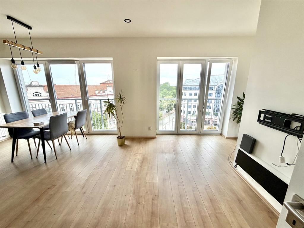 Pronájem bytu 2+kk 95 m2