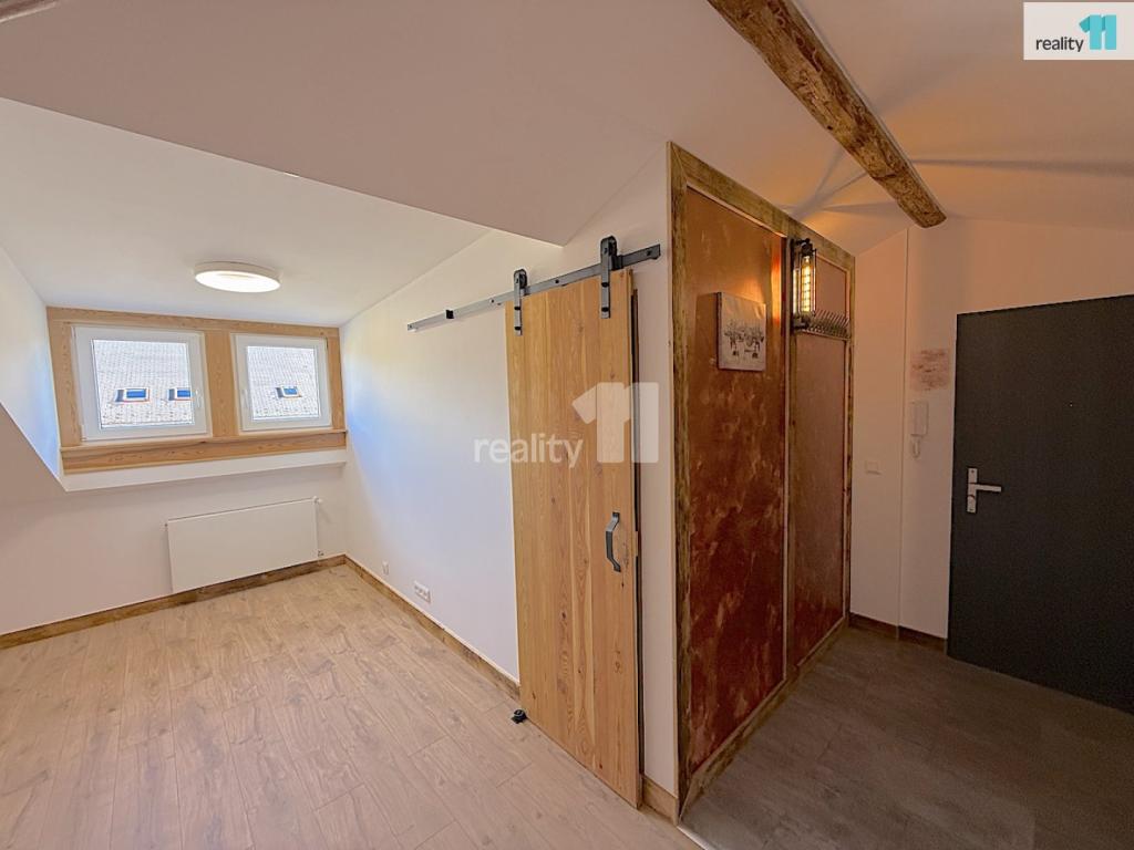 Prodej bytu 2+kk 81 m2, Karlovy Vary – náhled fotky 10