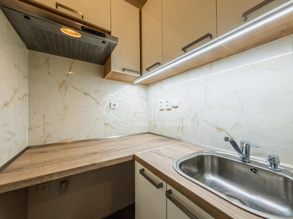 Pronájem bytu 1+kk 27 m2
