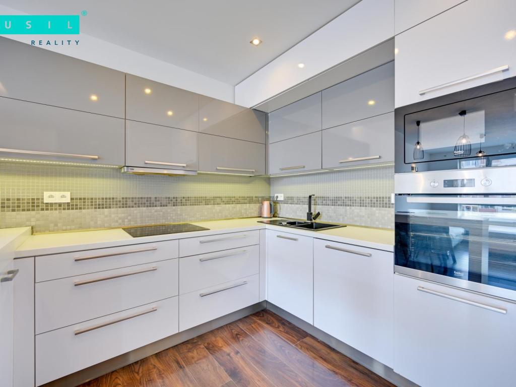 Pronájem 3+kk, Olomouc - Janského, 21900 Kč, 85 m2