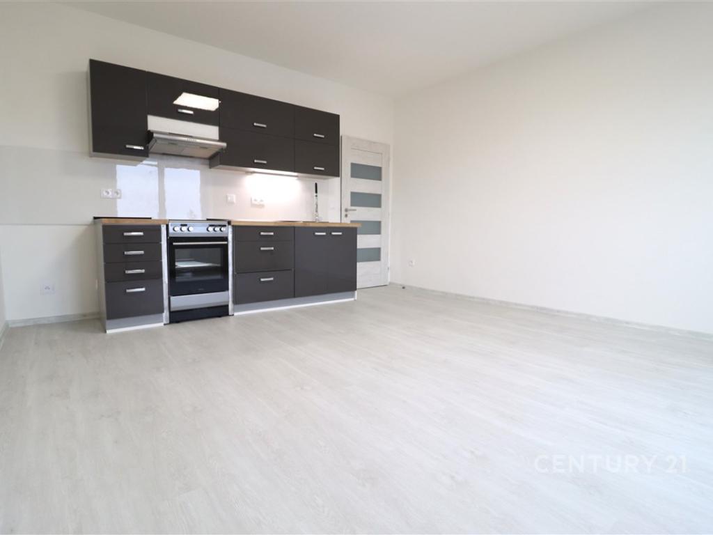 Pronájem bytu 3+kk 74 m2
