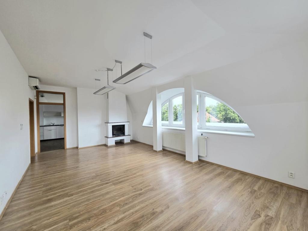 Pronájem bytu 4+1 128 m2