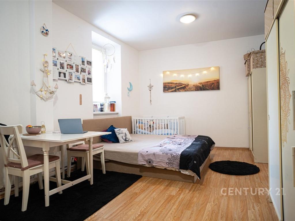 Pronájem bytu 1+kk 27 m2