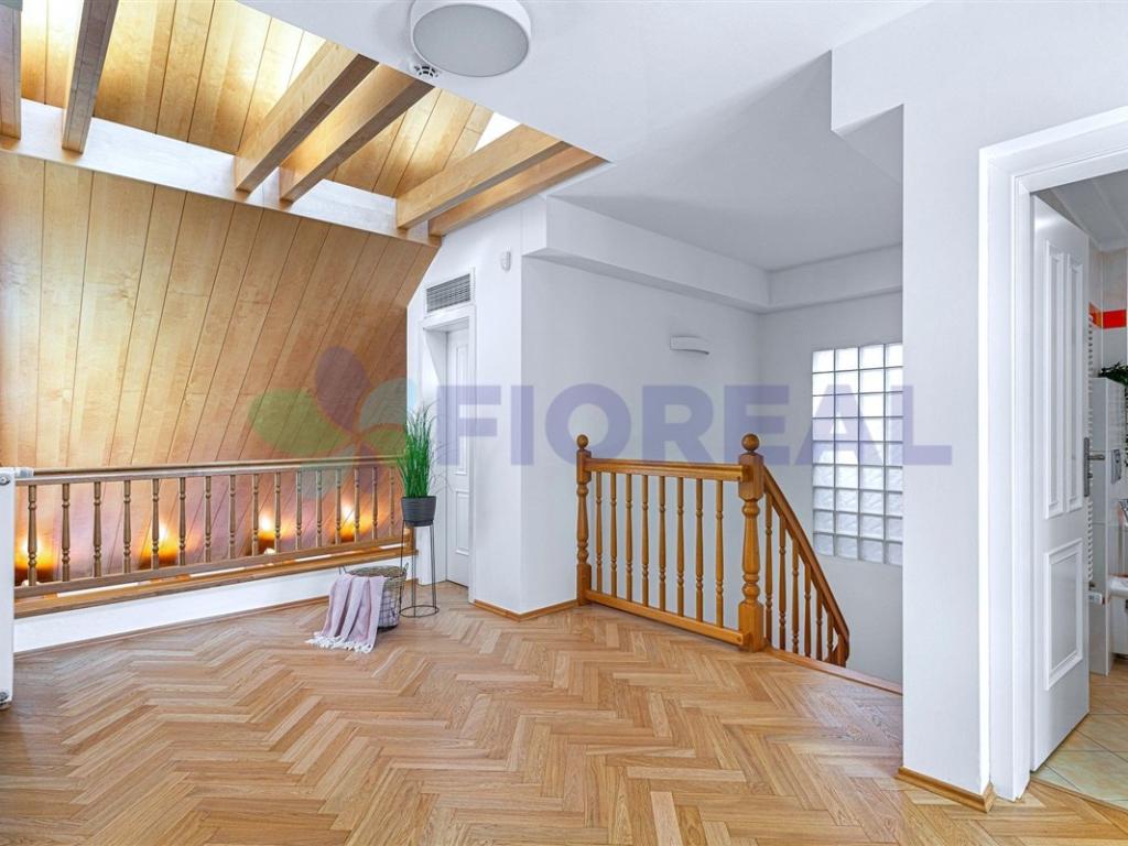 Pronájem bytu 5+1 230 m2, Praha – náhled fotky 19