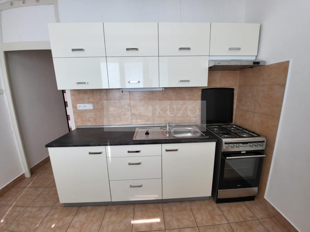 Pronájem 2+1, Chomutov - Zdeňka Štěpánka, 9500 Kč,