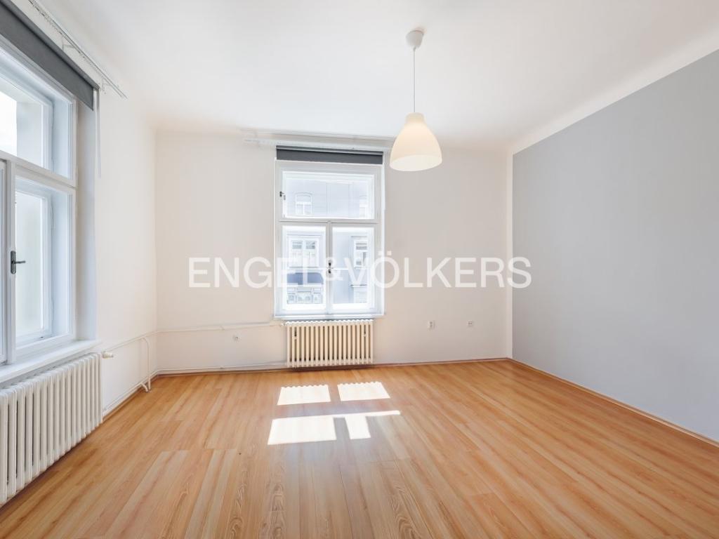 Pronájem bytu 1+kk 37 m2