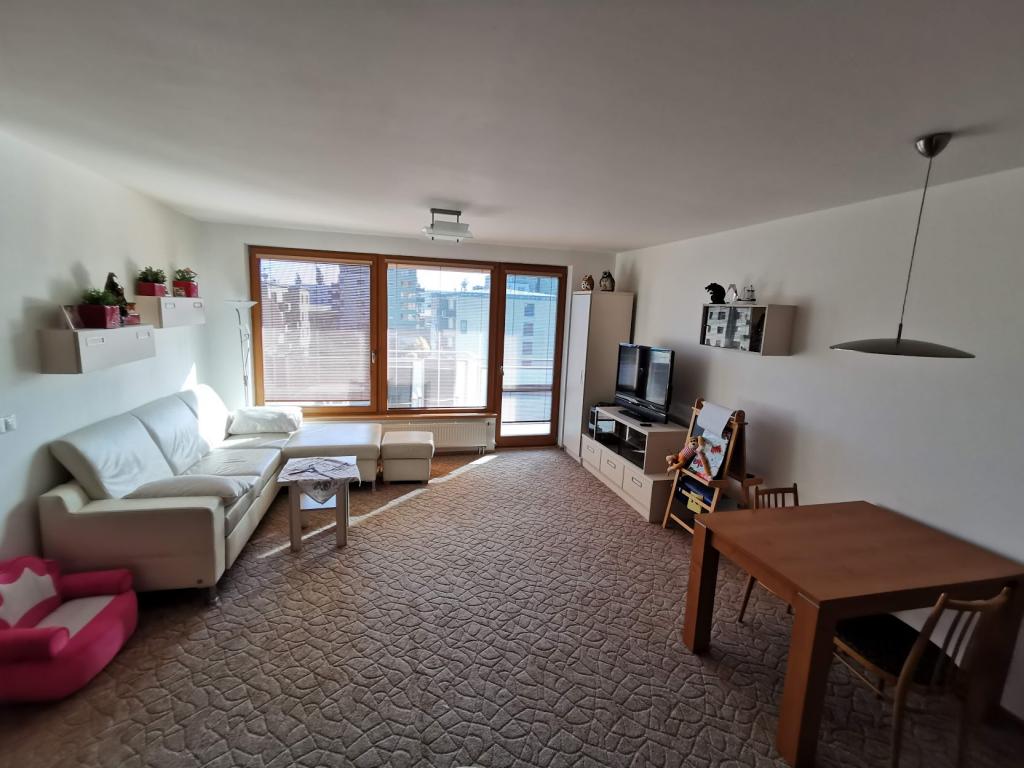 Pronájem bytu 3+kk 79 m2