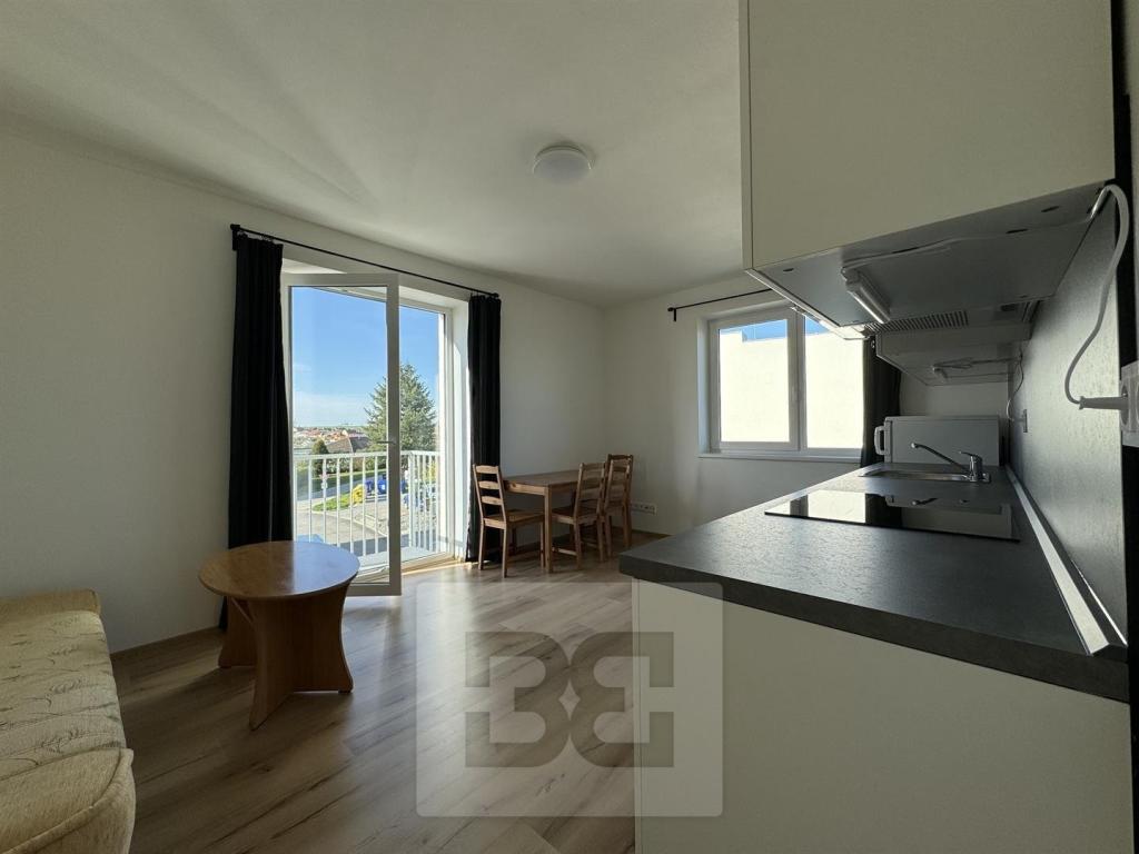 Pronájem bytu 2+kk 40 m2