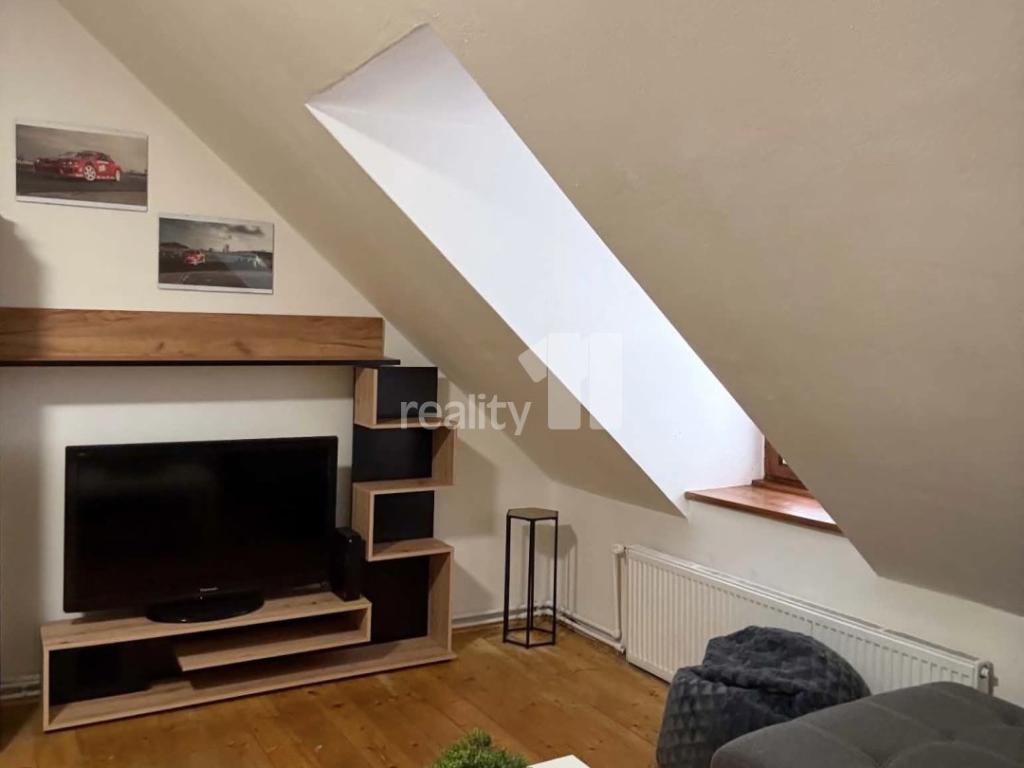 Pronájem bytu 2+kk 50 m2