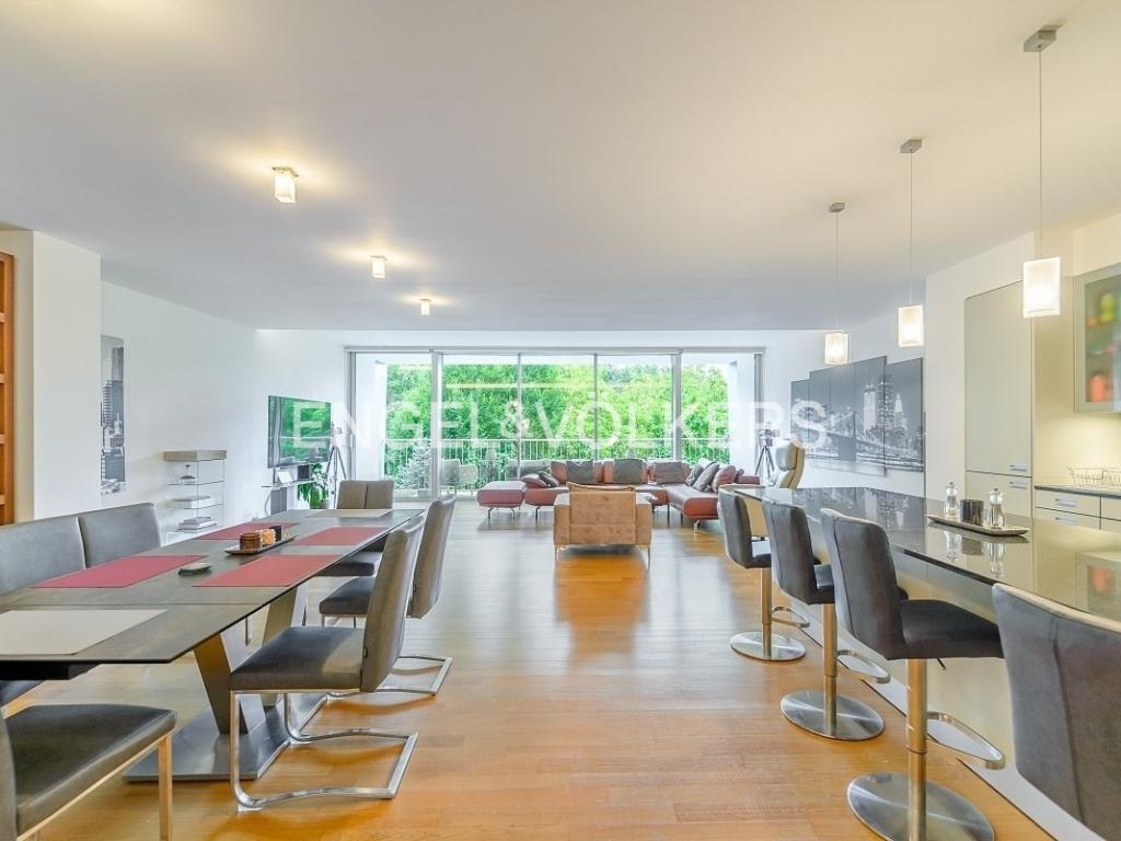 Pronájem bytu 4+kk 180 m2