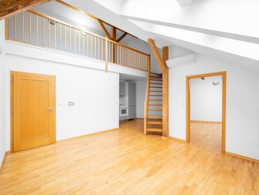 Pronájem bytu 2+kk 56 m2