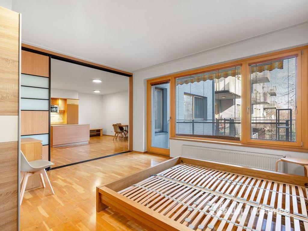 Pronájem bytu 2+kk 69 m² – pohled 6