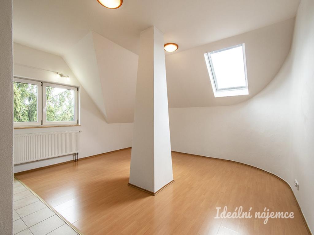 Pronájem bytu 2+kk 53 m2
