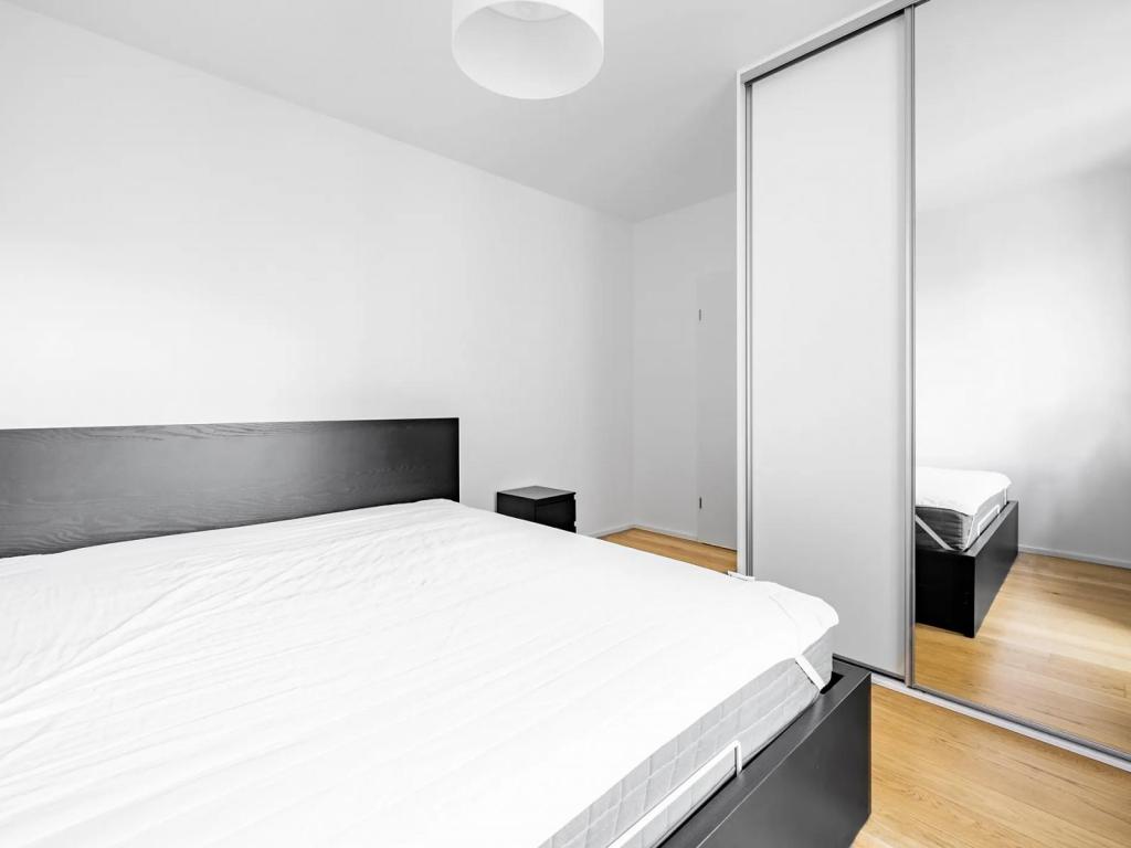 Pronájem bytu 2+kk 61 m² – pohled 6