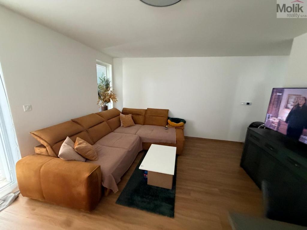 Pronájem bytu 3+kk 74 m2