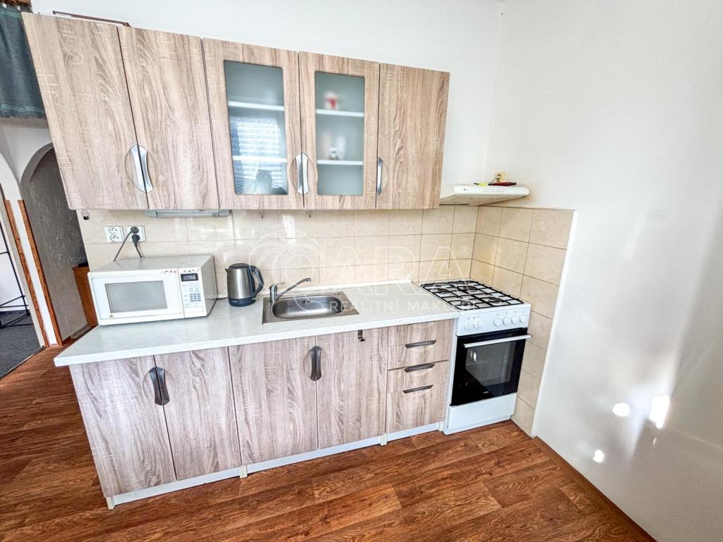 Pronájem bytu 2+1 52 m² – pohled 6