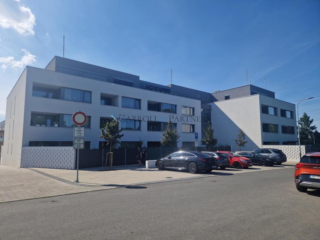 Pronájem bytu 1+kk 38 m2