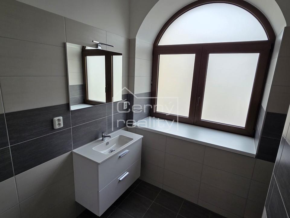 Pronájem bytu 3+kk 76 m2