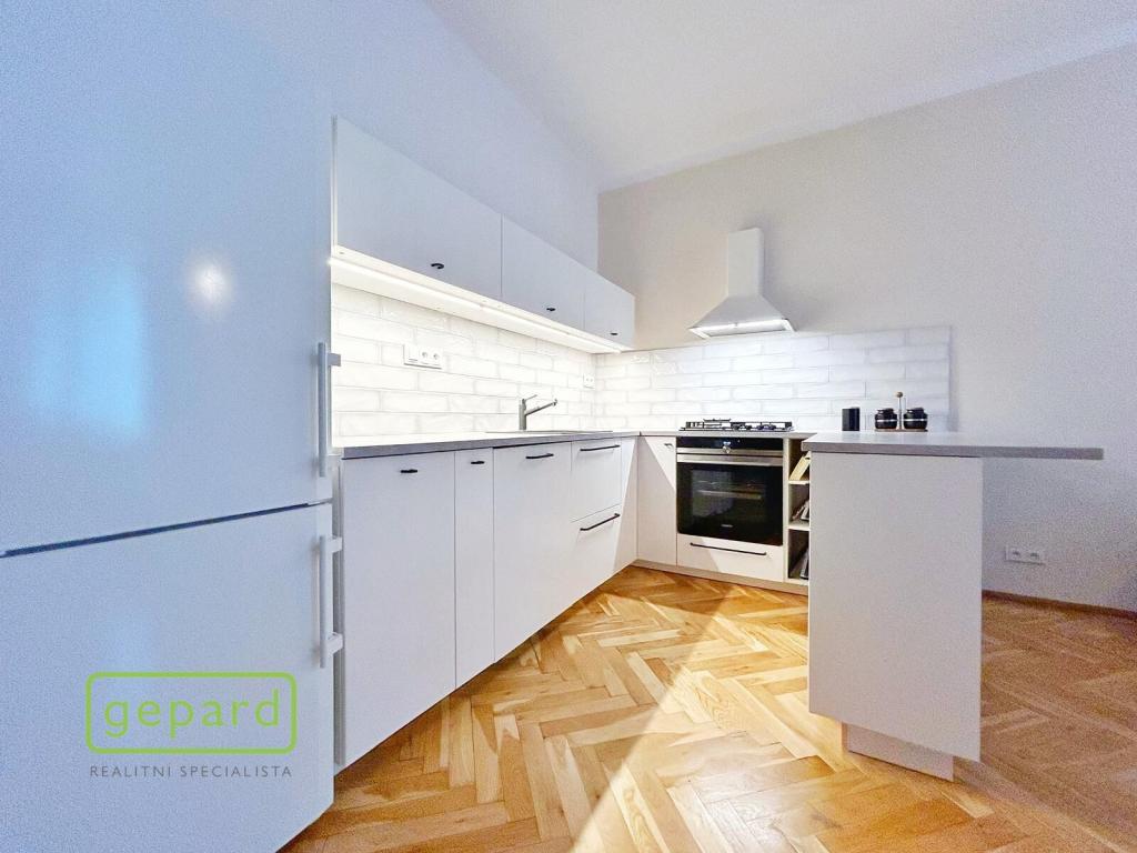Pronájem bytu 2+kk 52 m2