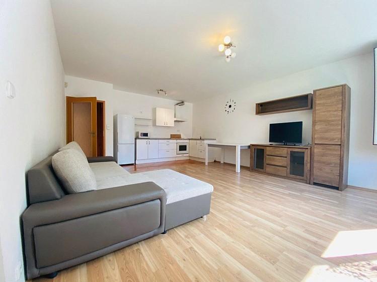Pronajem bytu 2+kk 60 m2