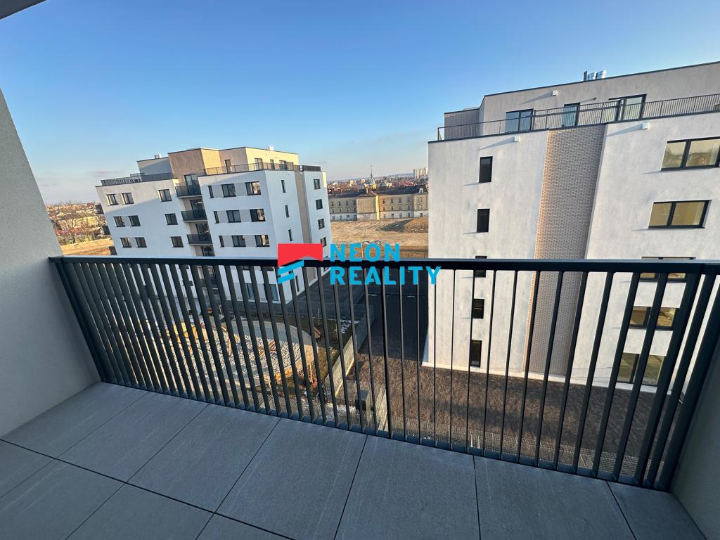 Pronájem bytu 1+kk 35 m2