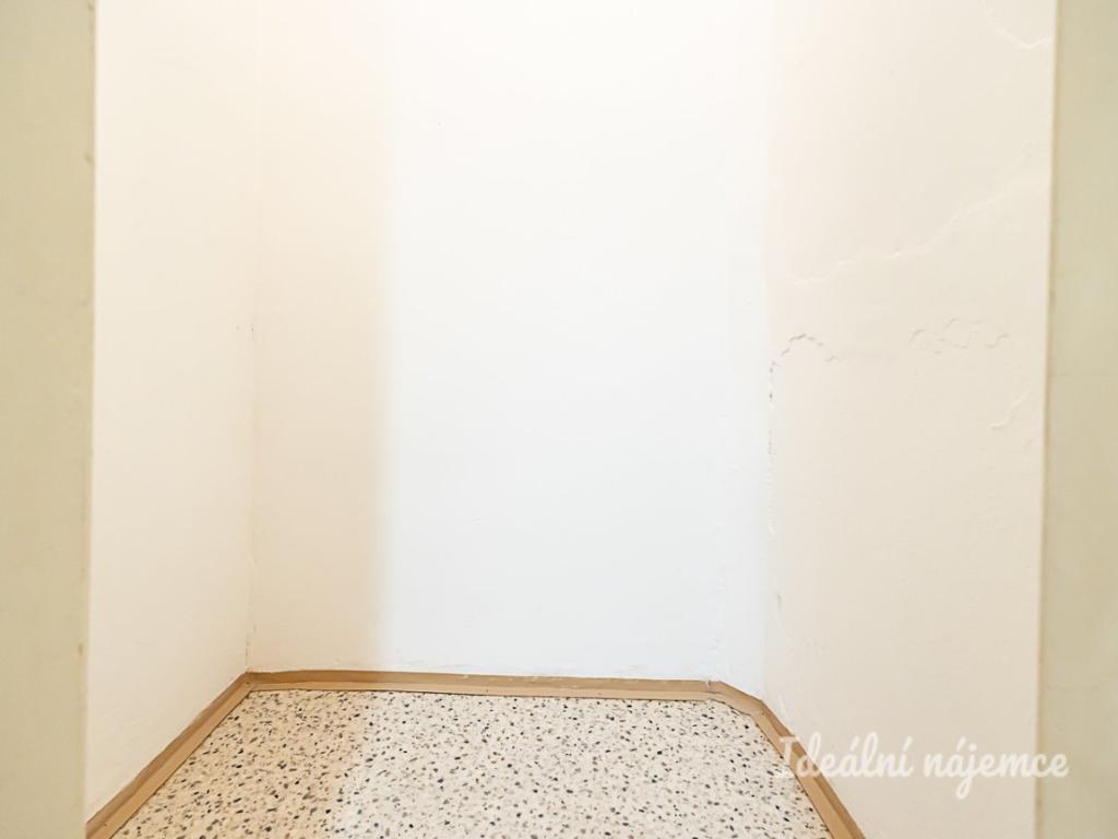 Pronájem bytu 2+kk 49 m2, Praha – náhled fotky 13