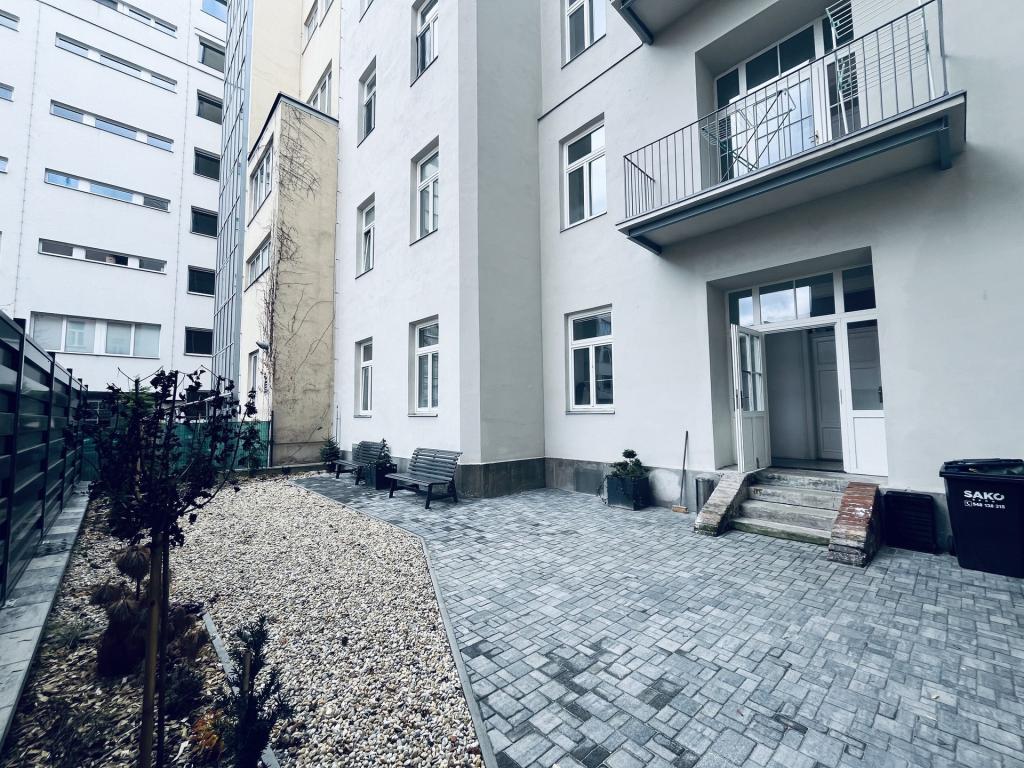 Pronájem bytu 1+kk 33 m2