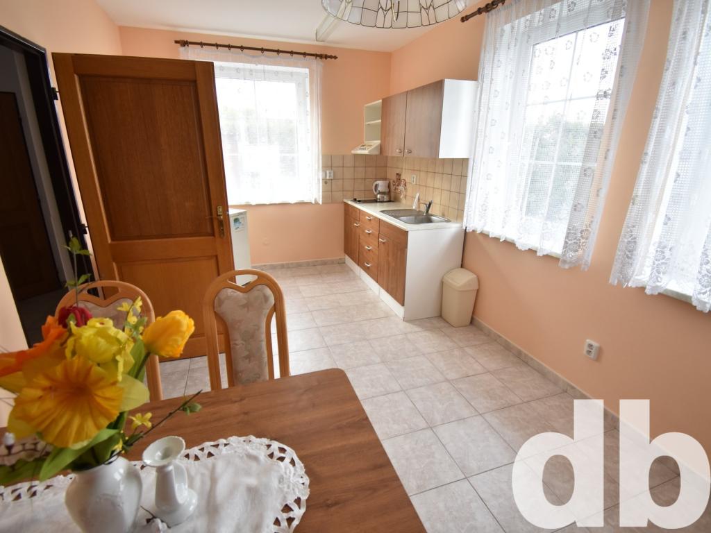Pronájem 2+kk, Karlovy Vary - Dvory, 7900 Kč, 42