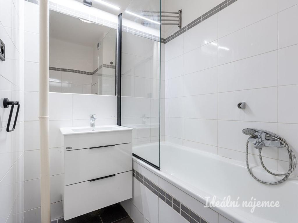 Pronájem bytu 2+kk 44 m2