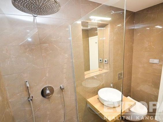 Pronájem bytu 1+kk 32 m2