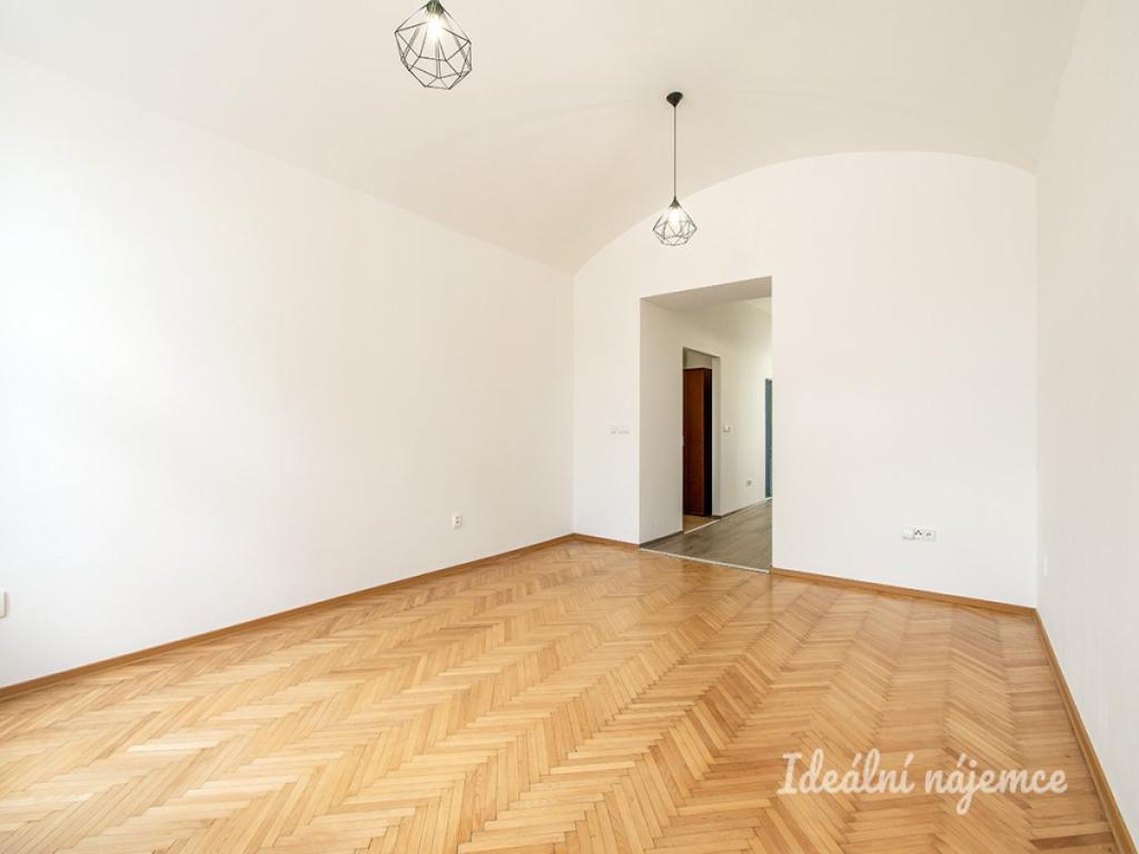 Pronájem bytu 1+1 37 m2