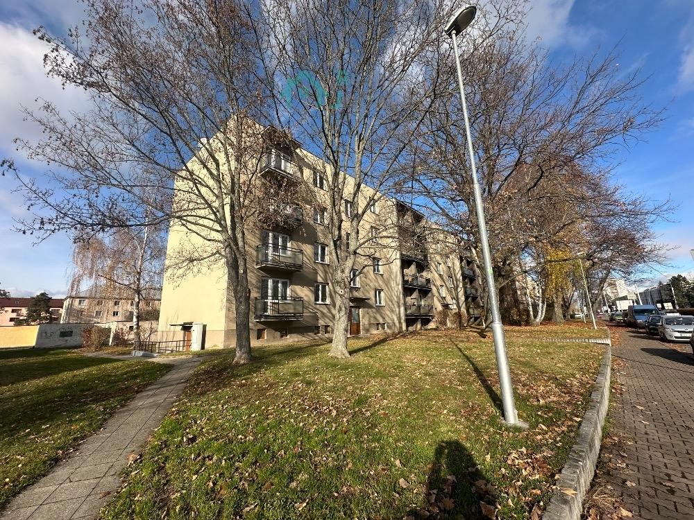Pronájem 3+1, Pardubice - Na Drážce, 15000 Kč, 70