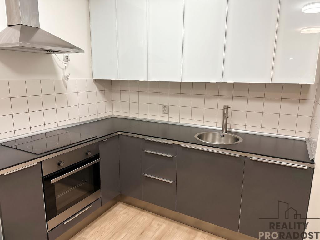 Pronájem bytu 1+kk 36 m2