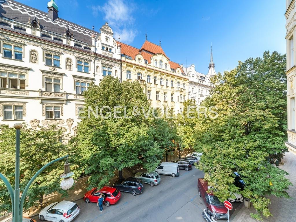 Pronájem bytu 4+1 151 m2