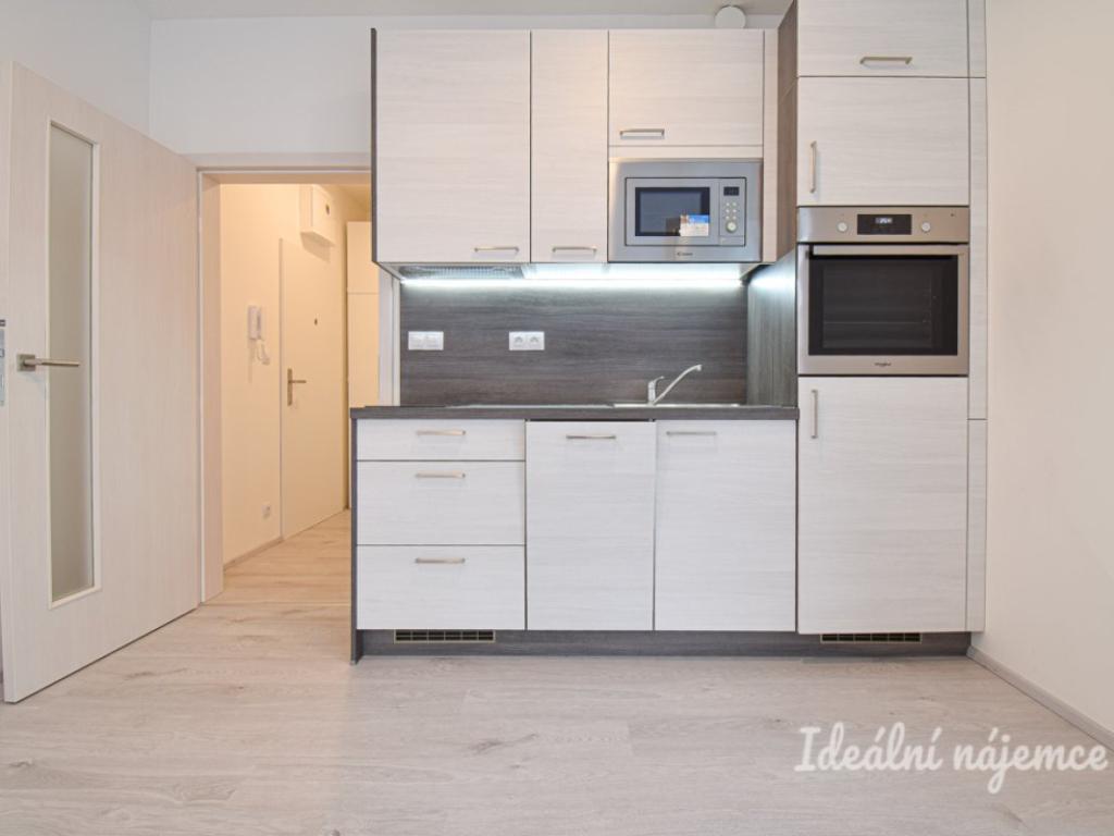 Pronájem bytu 1+kk 29 m2