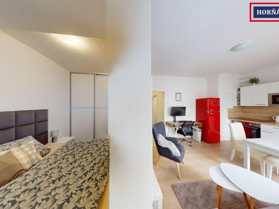 Pronájem bytu 1+kk 35 m2