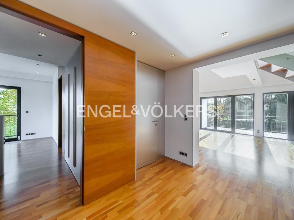 Pronájem bytu 4+kk 175 m2