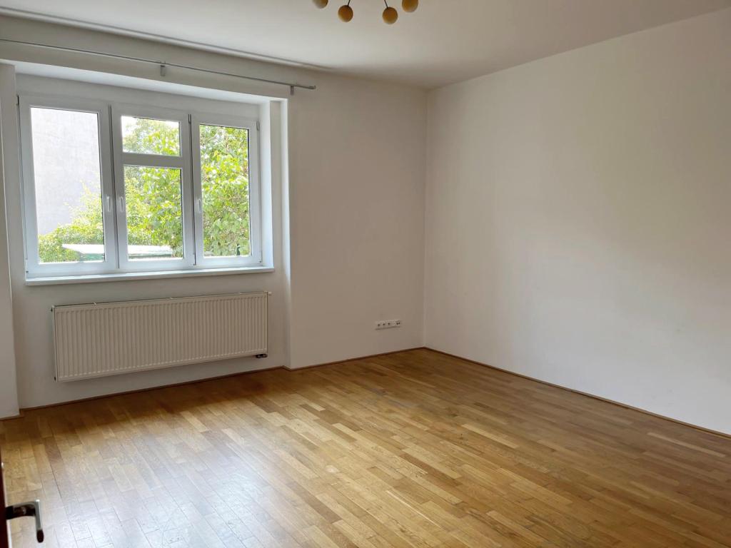 Pronájem bytu 1+kk 34 m2