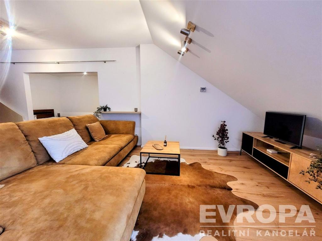 Pronájem bytu 2+kk 73 m2