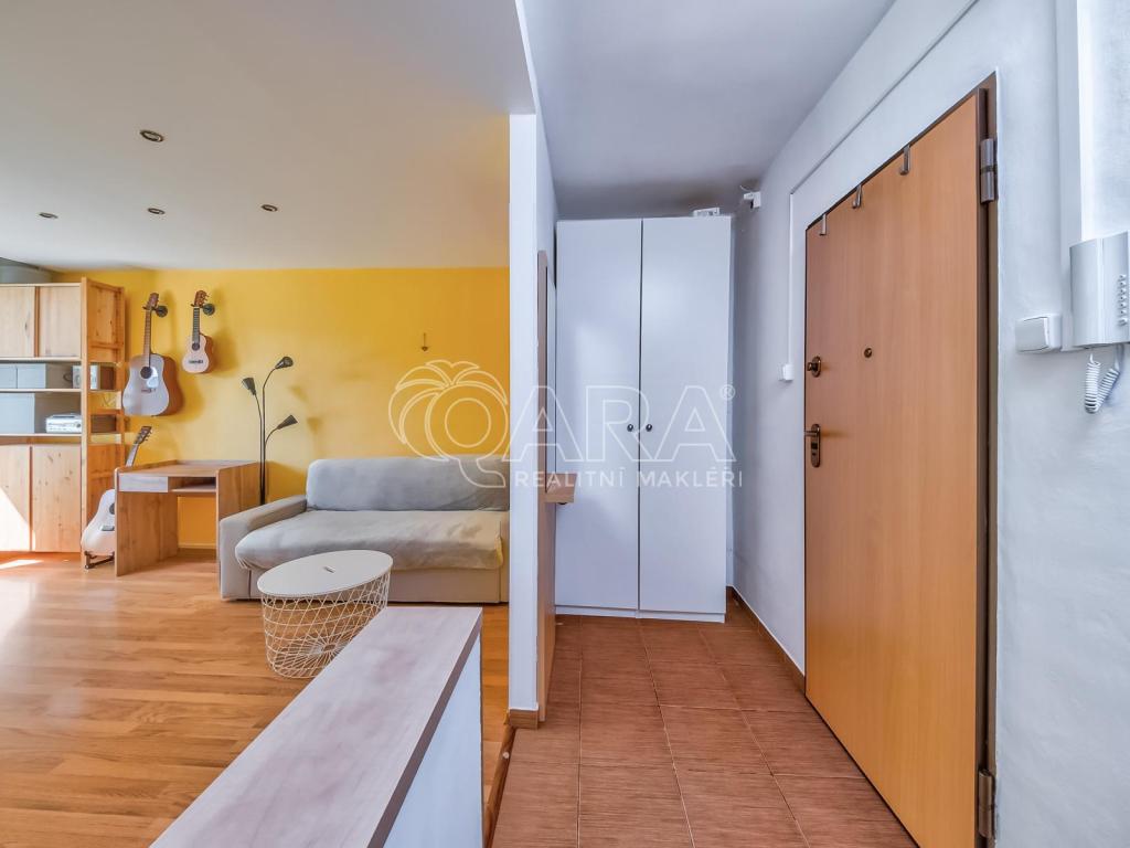 Prodej bytu 2+1 39 m2, Praha – náhled fotky 6